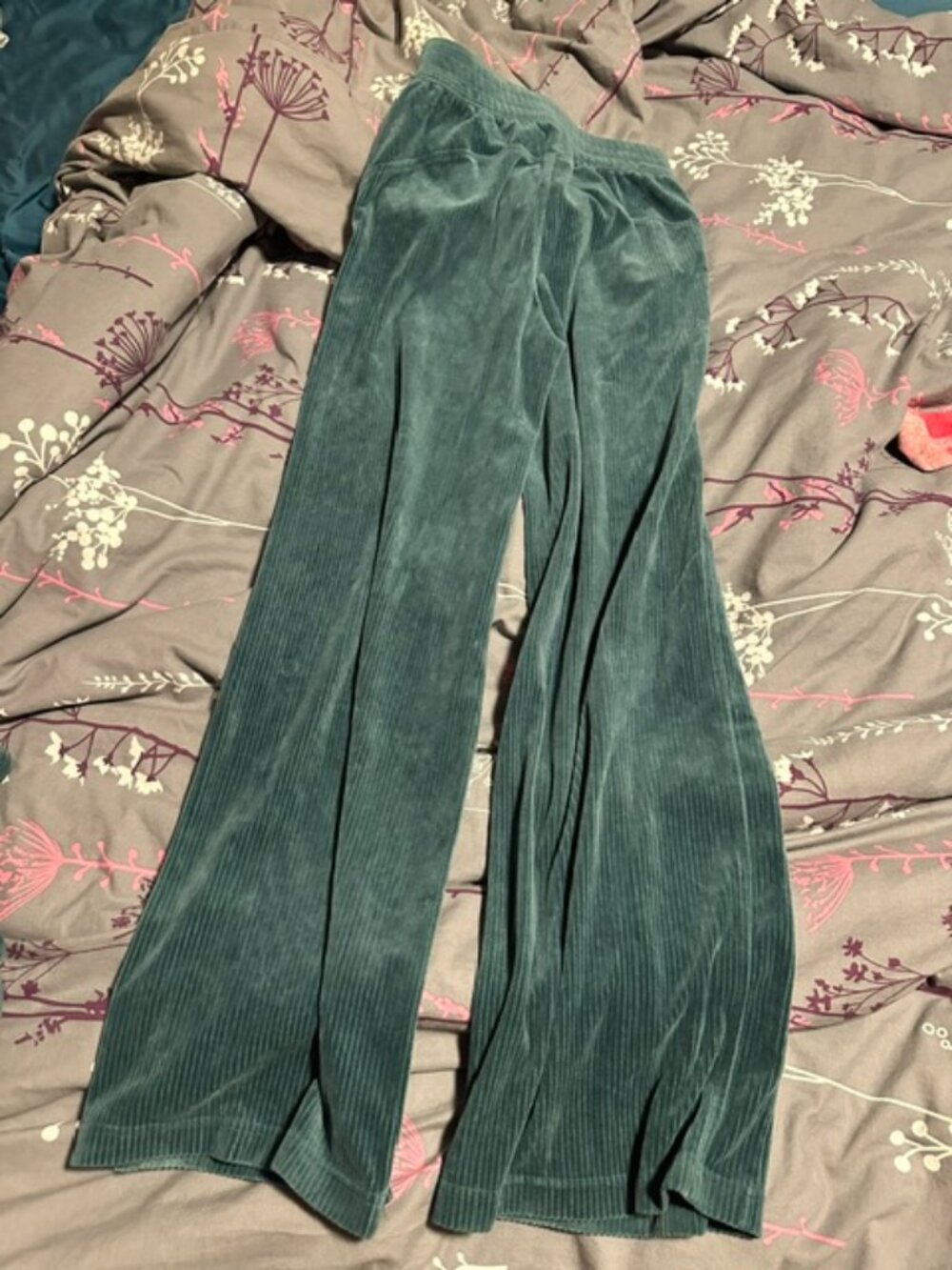 Lululemon size 4 pants